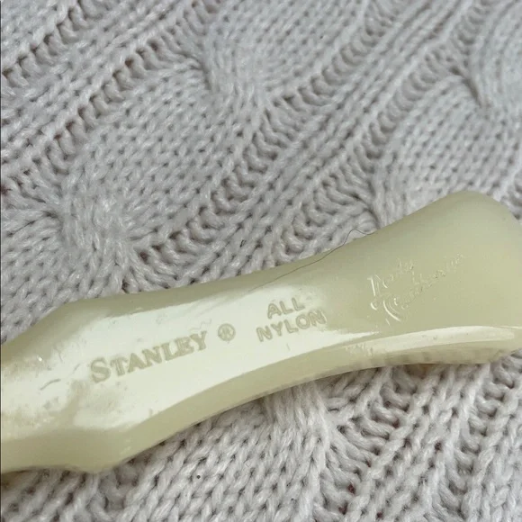 VTG Lady Catherine hairbrush by Stanley ergonomic handle 5 rows nylon bristles - Picture 5 of 13
